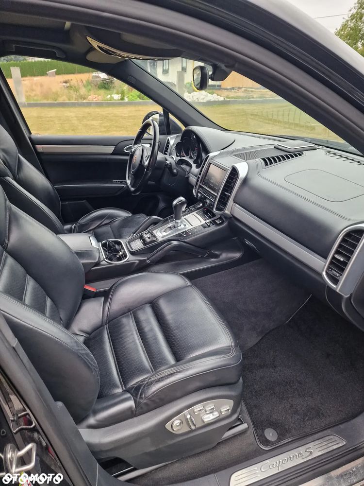 Porsche Cayenne Diesel Platinum Edition - 12