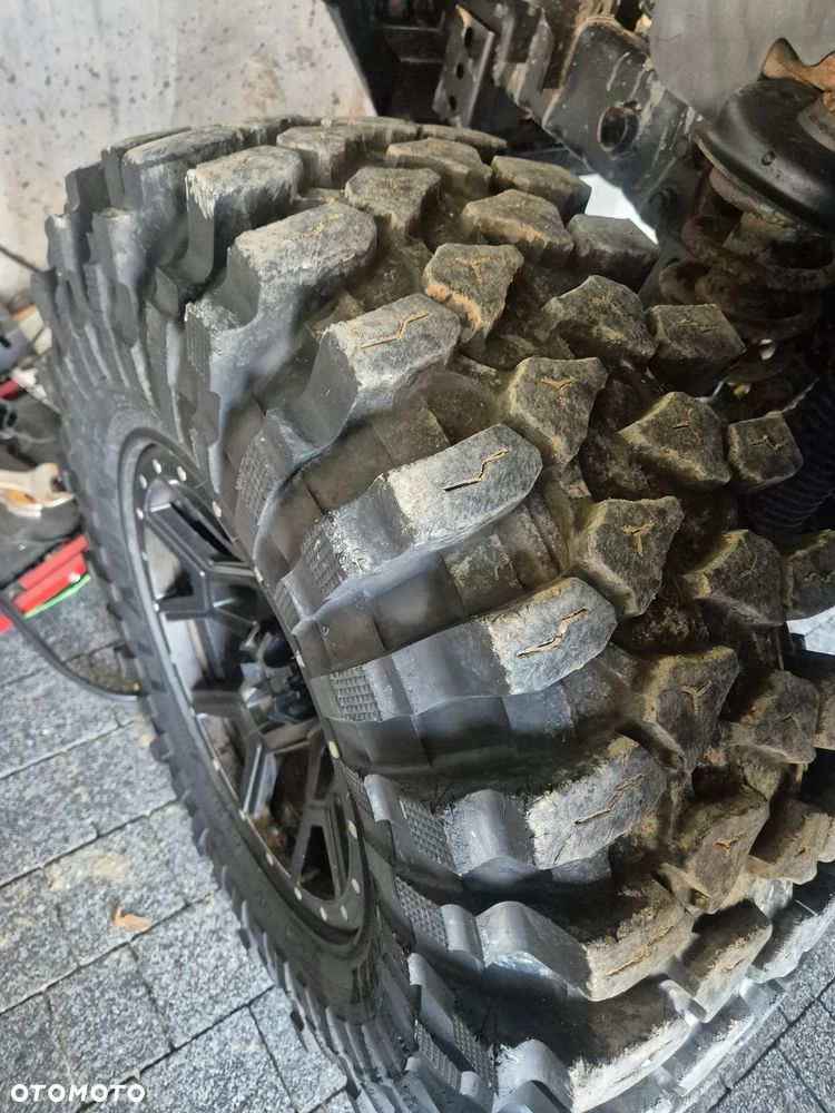 Jeep Wrangler - 34