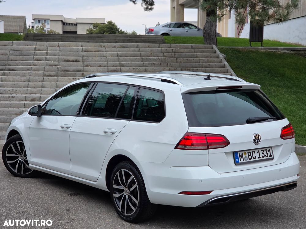 Volkswagen Golf 1.6 TDI DSG Sound - 3