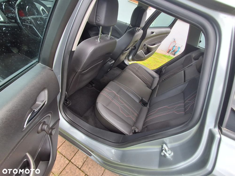 Opel Astra - 16