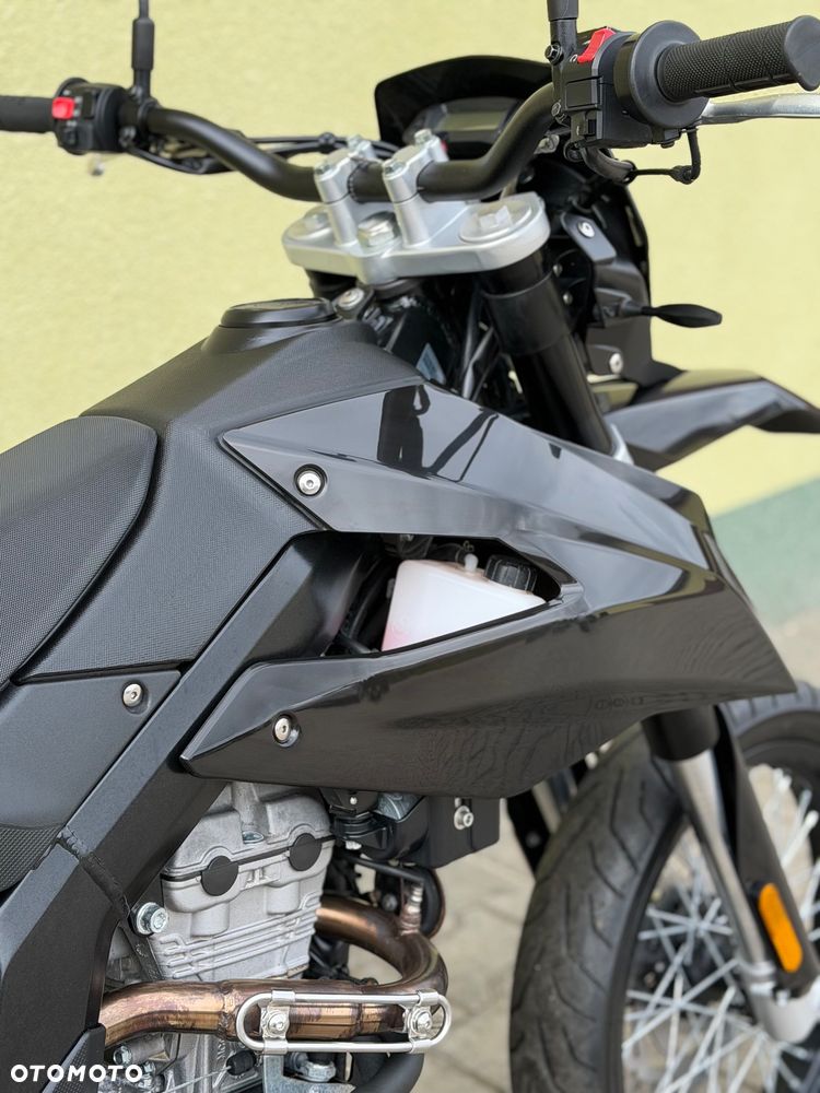 Aprilia SX - 16