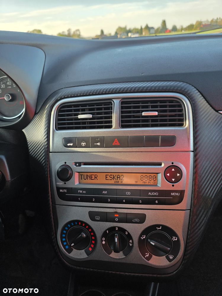 Fiat Grande Punto - 24