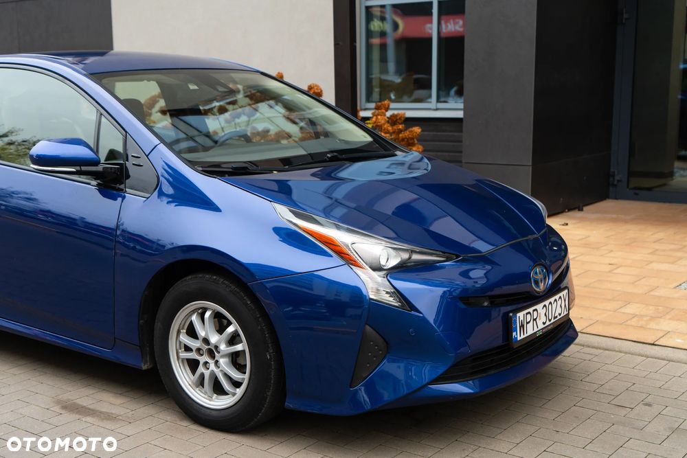 Toyota Prius 1.8 HSD Premium - 14