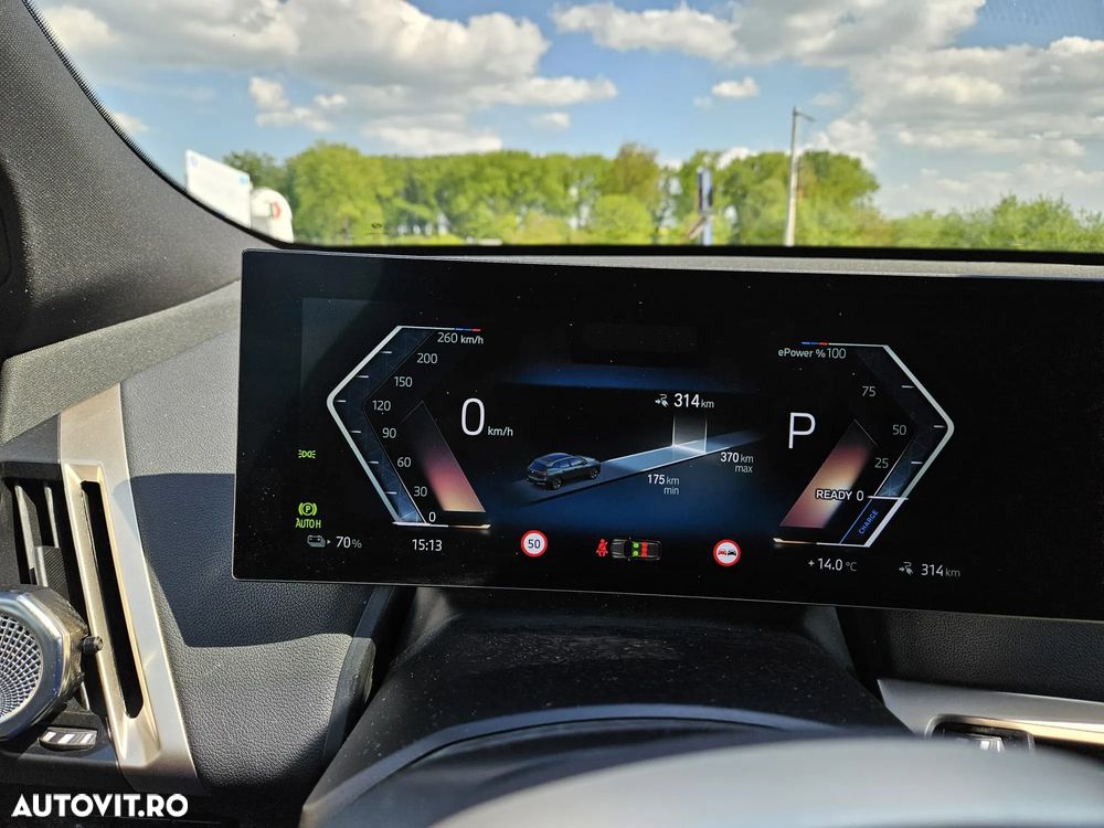 BMW iX xDrive50 - 12
