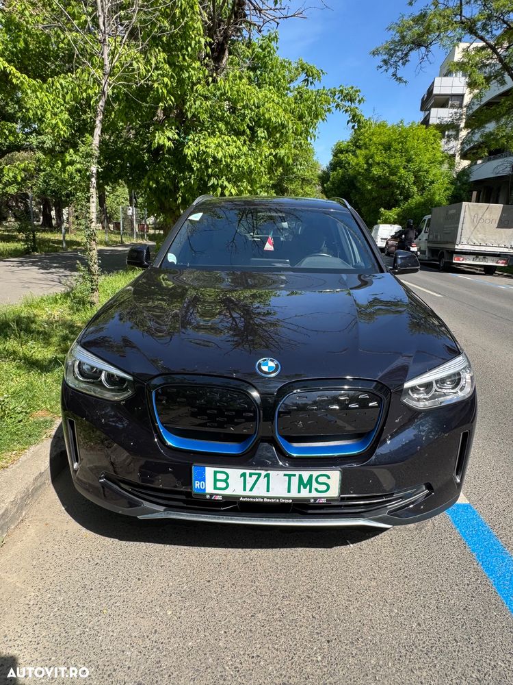 BMW iX3 Standard - 3