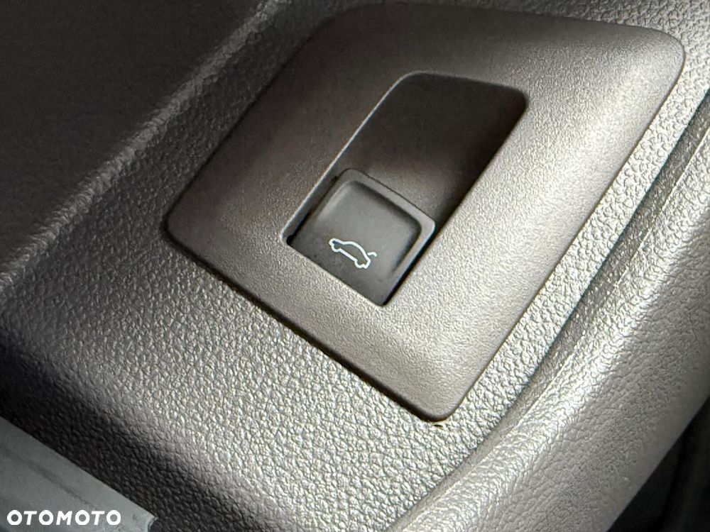 Volkswagen Multivan 2.0 TDI L1 Style DSG - 31