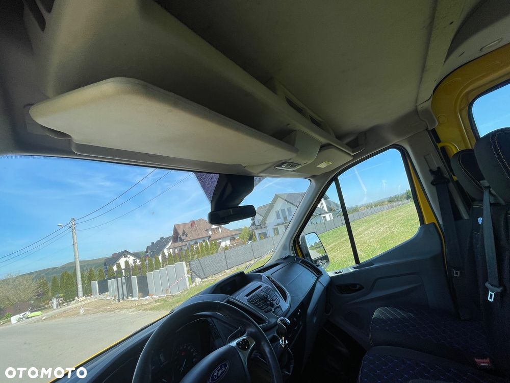 Ford Transit - 25