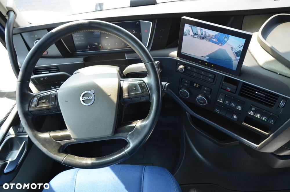 Volvo FH 500 NEW / MEGA / 2022r. / KLIMA P. / FULL LED / ACC / NAVI / KAMERA / DE / 9742 - 22