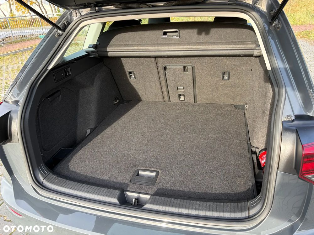 Volkswagen Golf - 13