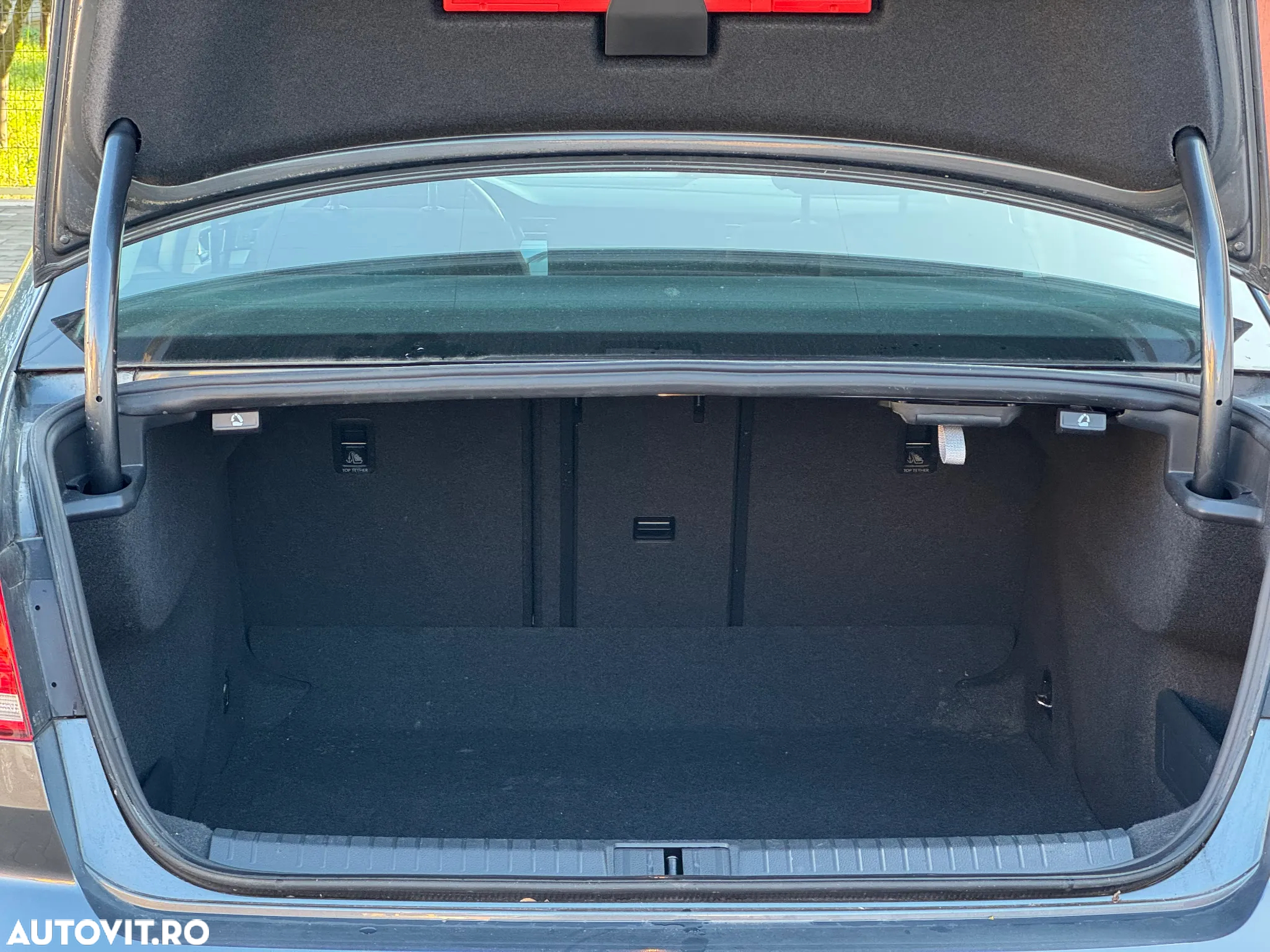 Volkswagen Passat - 22