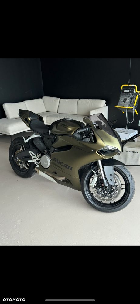 Ducati Panigale 899 - 5