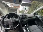 Volkswagen Golf - 6