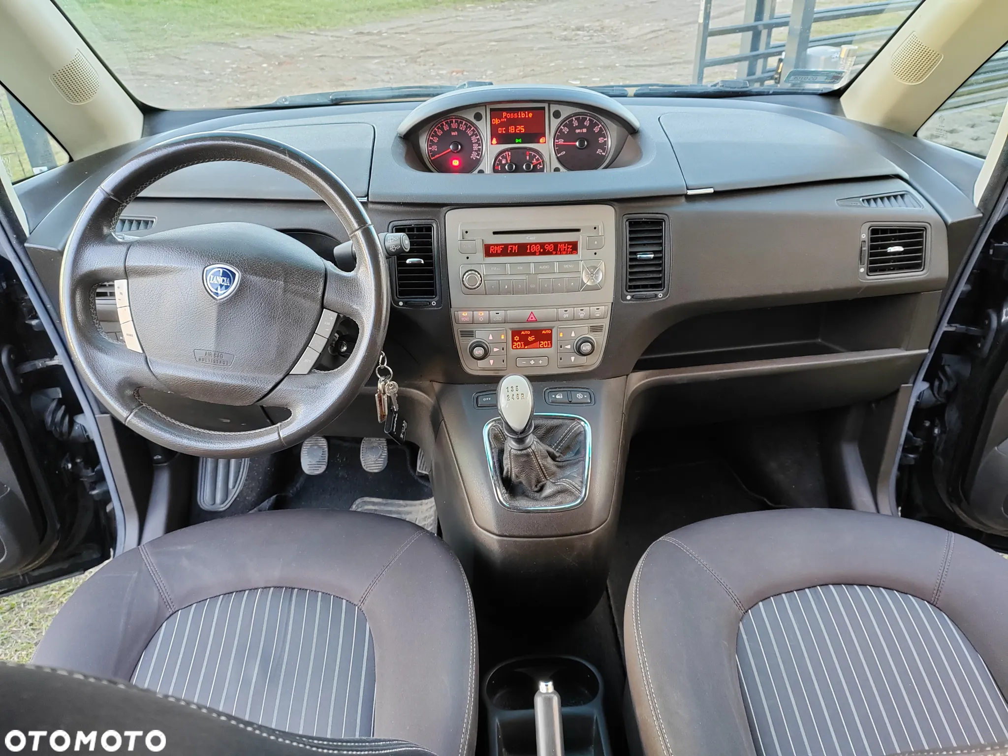 Lancia Musa 1.4 16V Oro S&S - 9