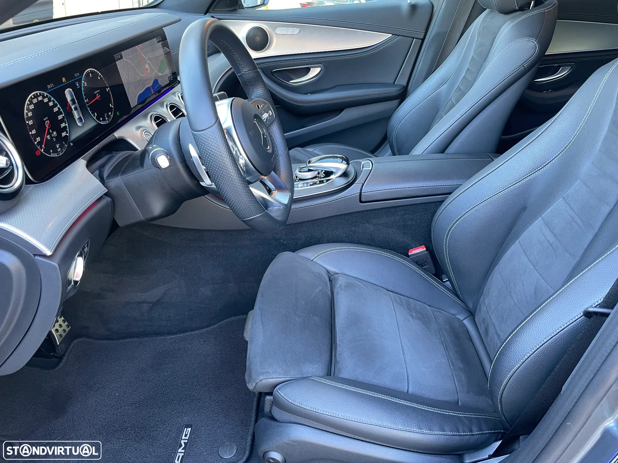 Mercedes-Benz E 220 d AMG - 31