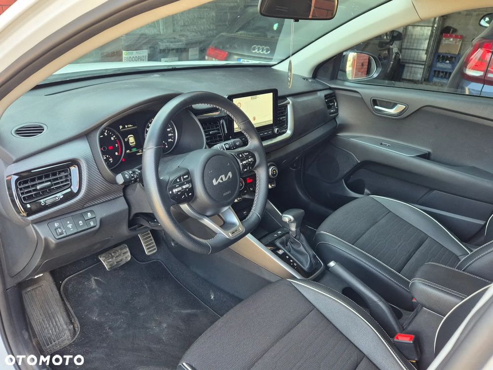 Kia Stonic 1.0 T-GDI MHEV GT Line DCT - 14