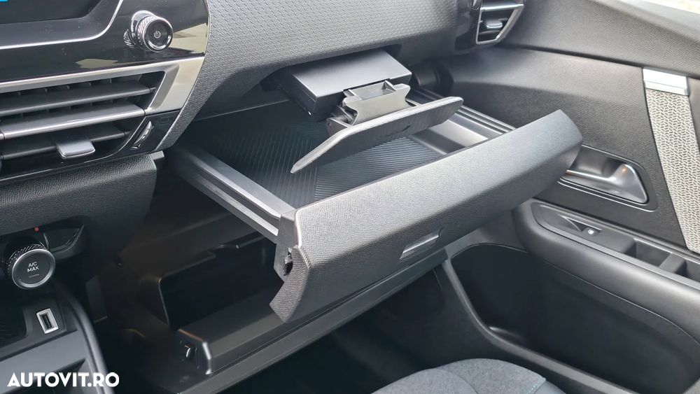 Citroën C4 PureTech 130 Stop&Start EAT8 SHINE - 37