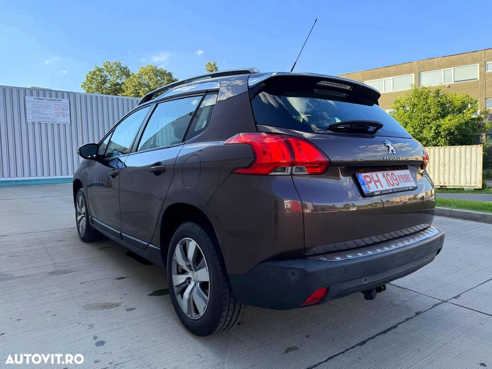 Peugeot 2008 1.2 VTi Active - 4