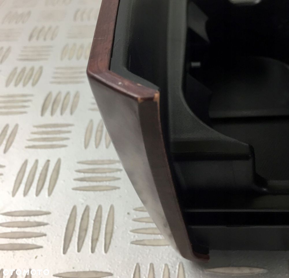 schowek uchwyt na kubki dekor TOYOTA SIENNA 2011- - 8