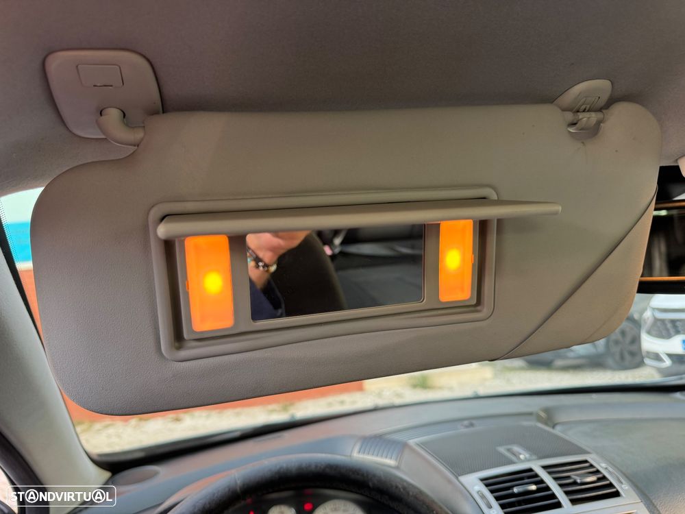 Peugeot 407 SW 1.6 HDi SE Navteq FAP - 55