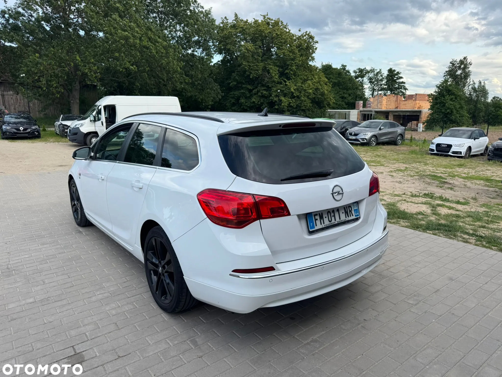 Opel Astra 1.4 Turbo Sports Tourer Design Edition - 3