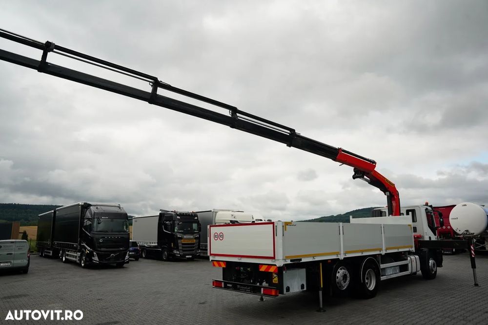 Iveco STRALIS 420 / 6x2 / LIVRARE - 7,1 M / PALFINGER PK- 23001- EH E- 17 M / MAX. CAPACITATE DE RIDICARE 5.600 KG / PUNȚĂ DE RIDICARE ȘI DIRECȚIE / EURO 6 - 6