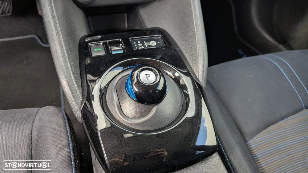 Nissan Leaf N-Connecta - 23