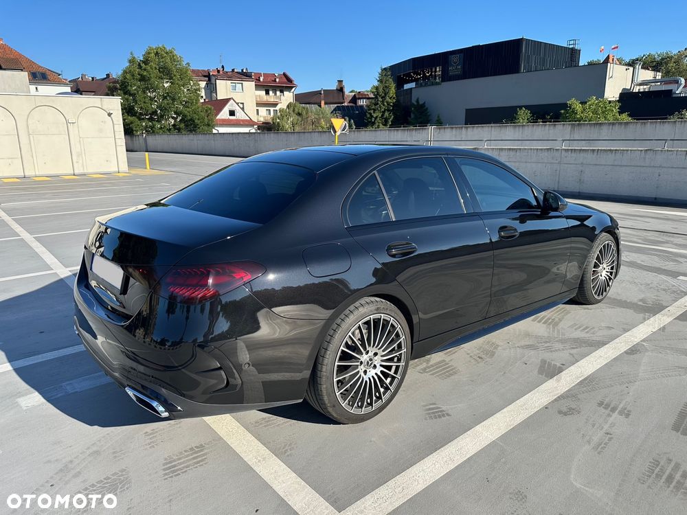 Mercedes-Benz Klasa C 180 9G-TRONIC AMG Line - 10