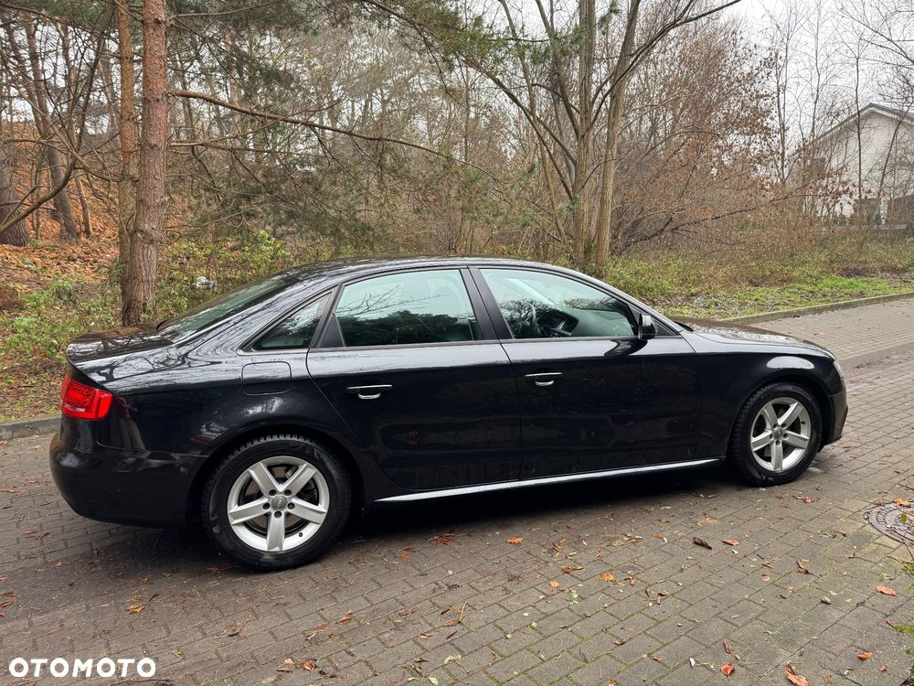 Audi A4 Limousine - 4