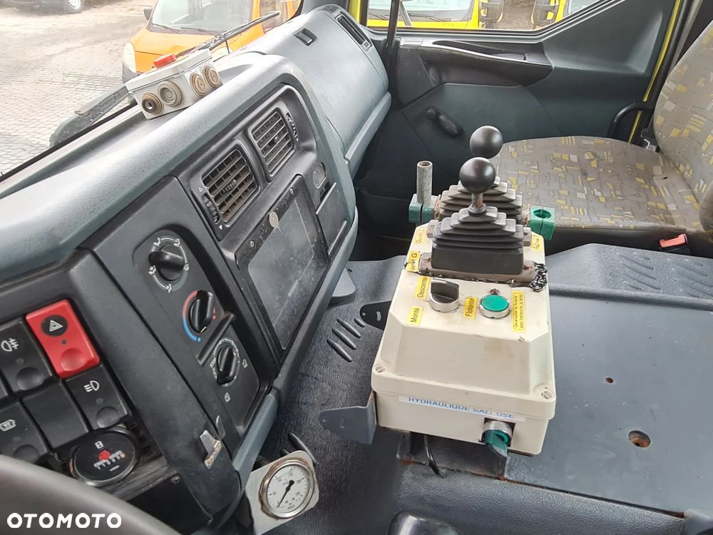 Renault Kerax 4x4 340 DCi Wywrotka 3 str Specjalny Super Stan Snorkel Czolownica Solarka Piaskarka I wł. Długi Kiper - 27