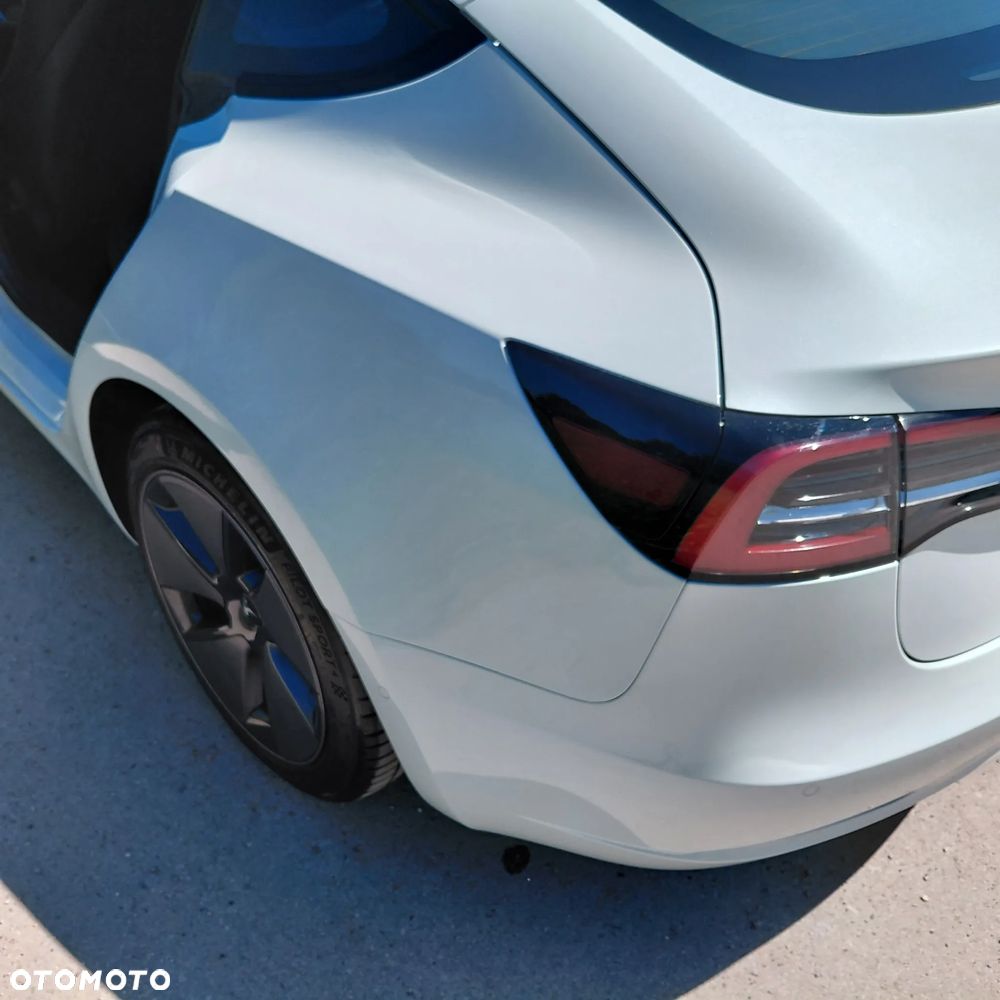 Tesla Model 3 RWD - 10