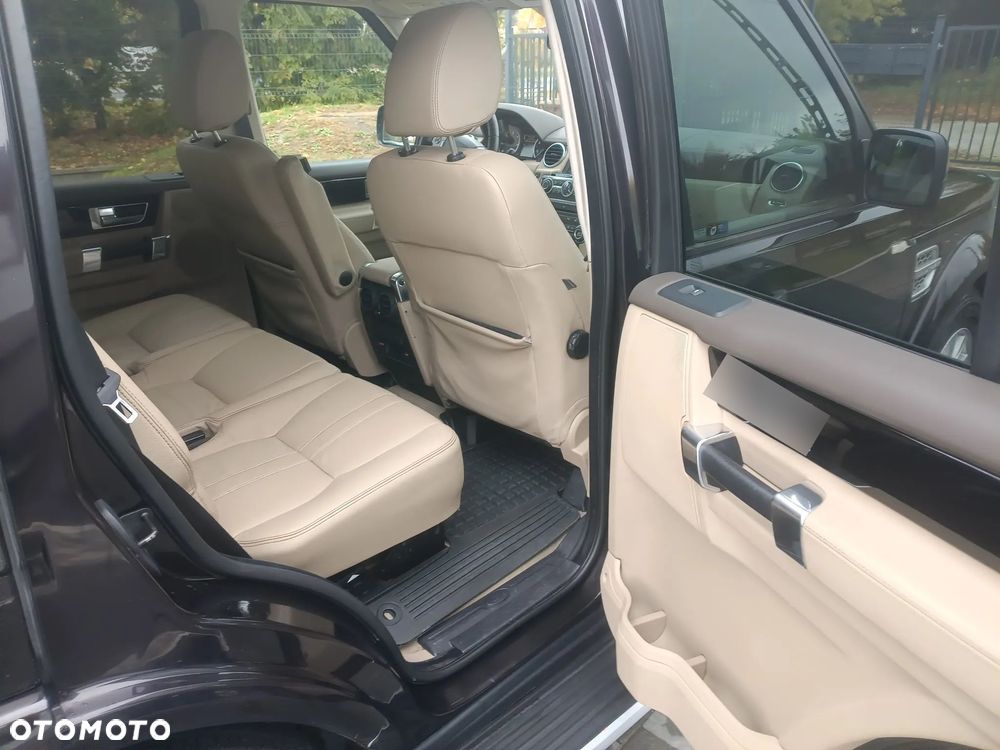 Land Rover Discovery 2.7D V6 HSE - 24