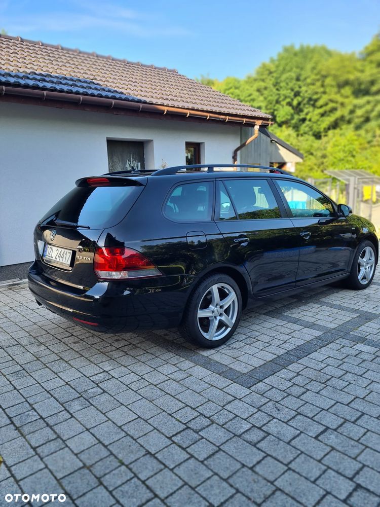 Volkswagen Golf 2.0 TDI DPF BlueMotion Technology MATCH - 4