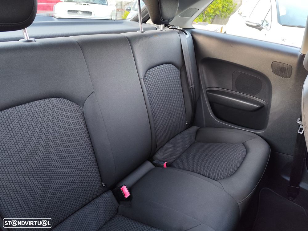 Audi A1 1.6 TDI - 9