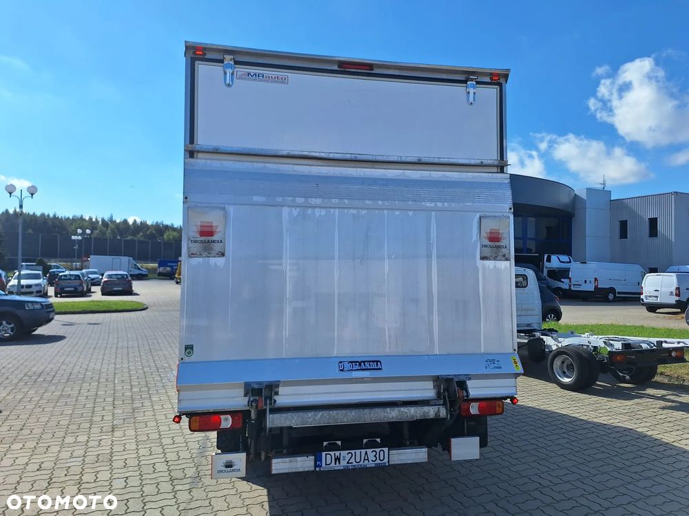 Iveco Daily 35S18 kontener 8EP / winda 750kg / krajowy / 3.0 180KM / LED - 8