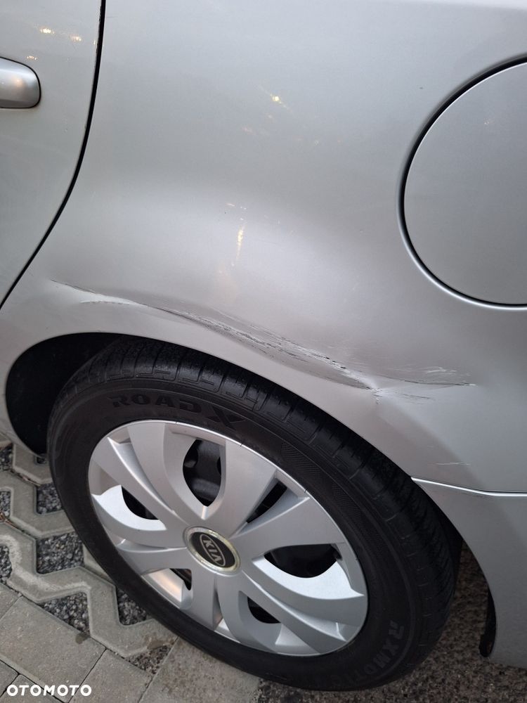 Kia Ceed - 8