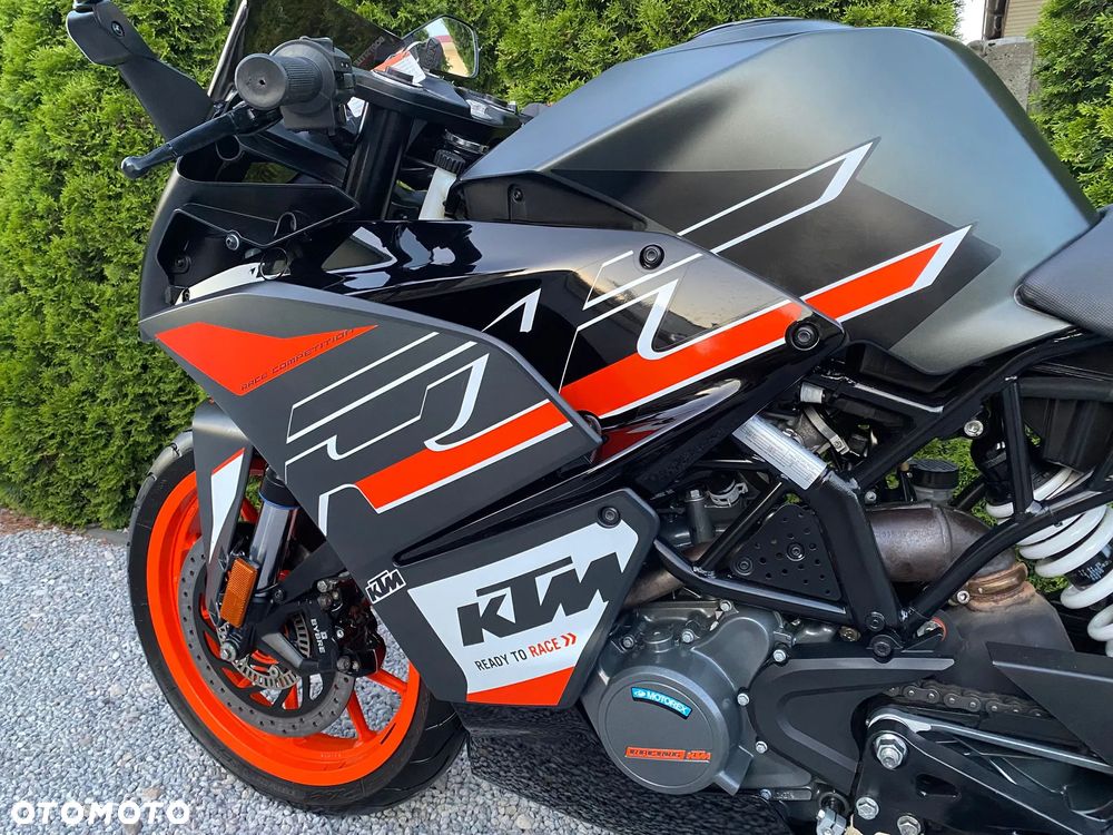 KTM RC 125 - 10
