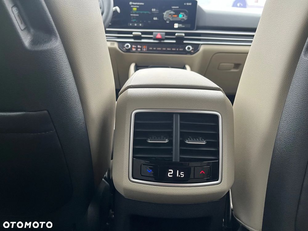 Kia Sportage 1.6 T-GDI HEV Business Line 2WD - 33