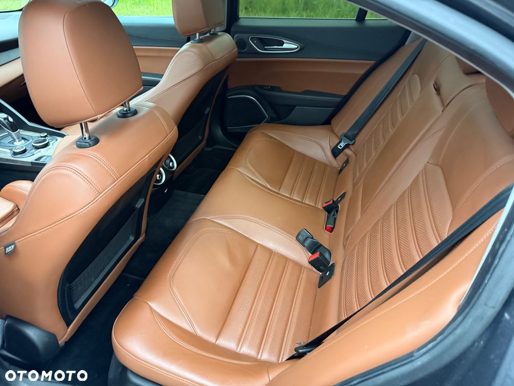 Alfa Romeo Giulia 2.0 Turbo Veloce TI Q4 - 6