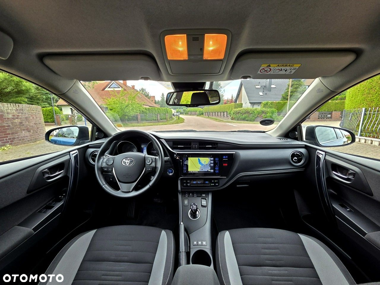 Toyota Auris - 14