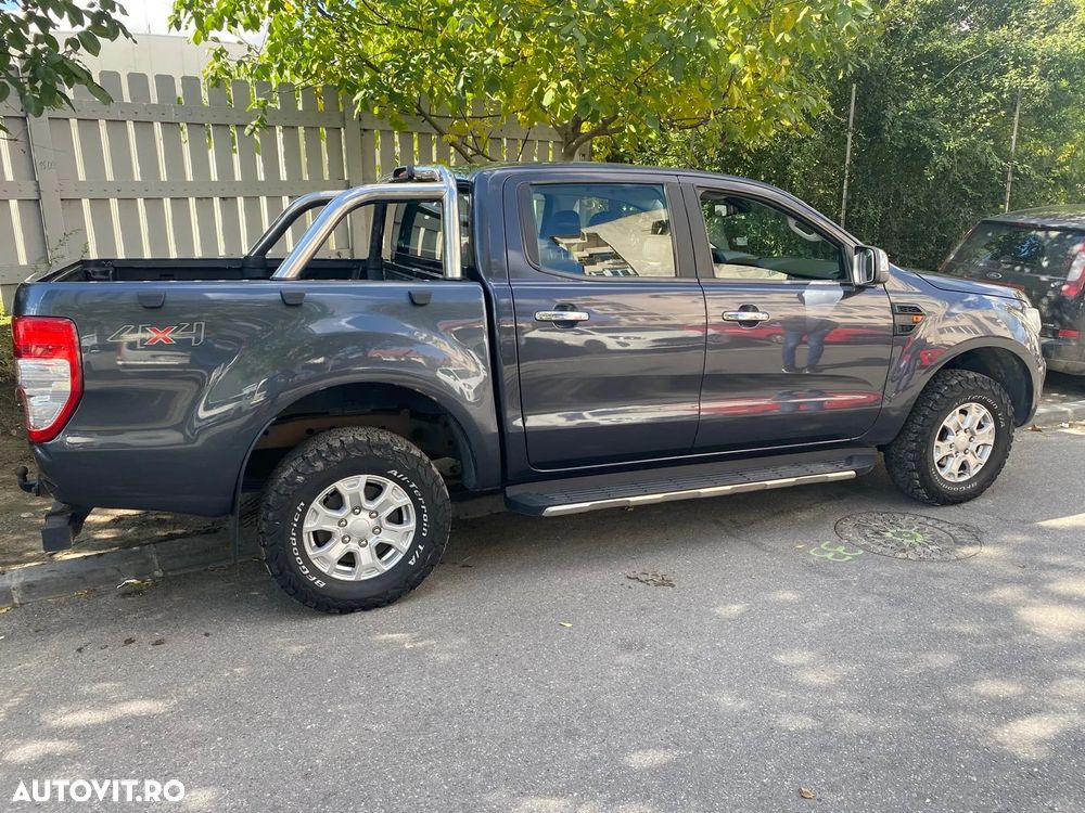 Ford Ranger Pick-Up 2.2 TDCi 4x4 Cabina Dubla XLT - 2