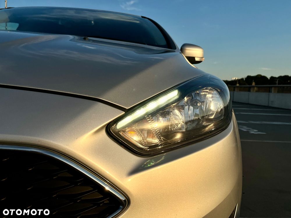 Ford Focus 1.5 EcoBoost SYNC Edition ASS - 13