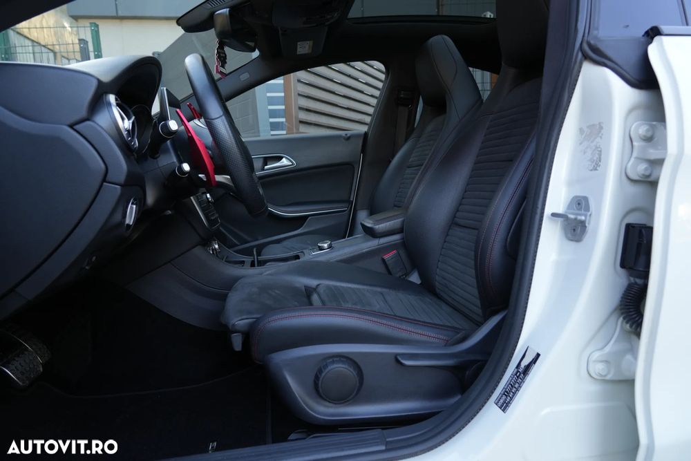 Mercedes-Benz CLA 200 - 9