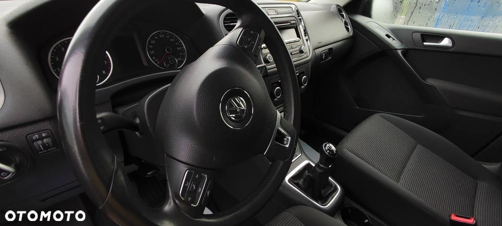 Volkswagen Tiguan - 19