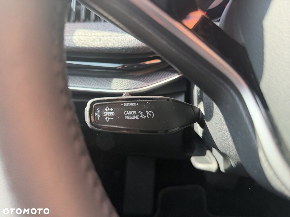 Skoda Superb 2.0 TDI SCR Selection DSG - 17