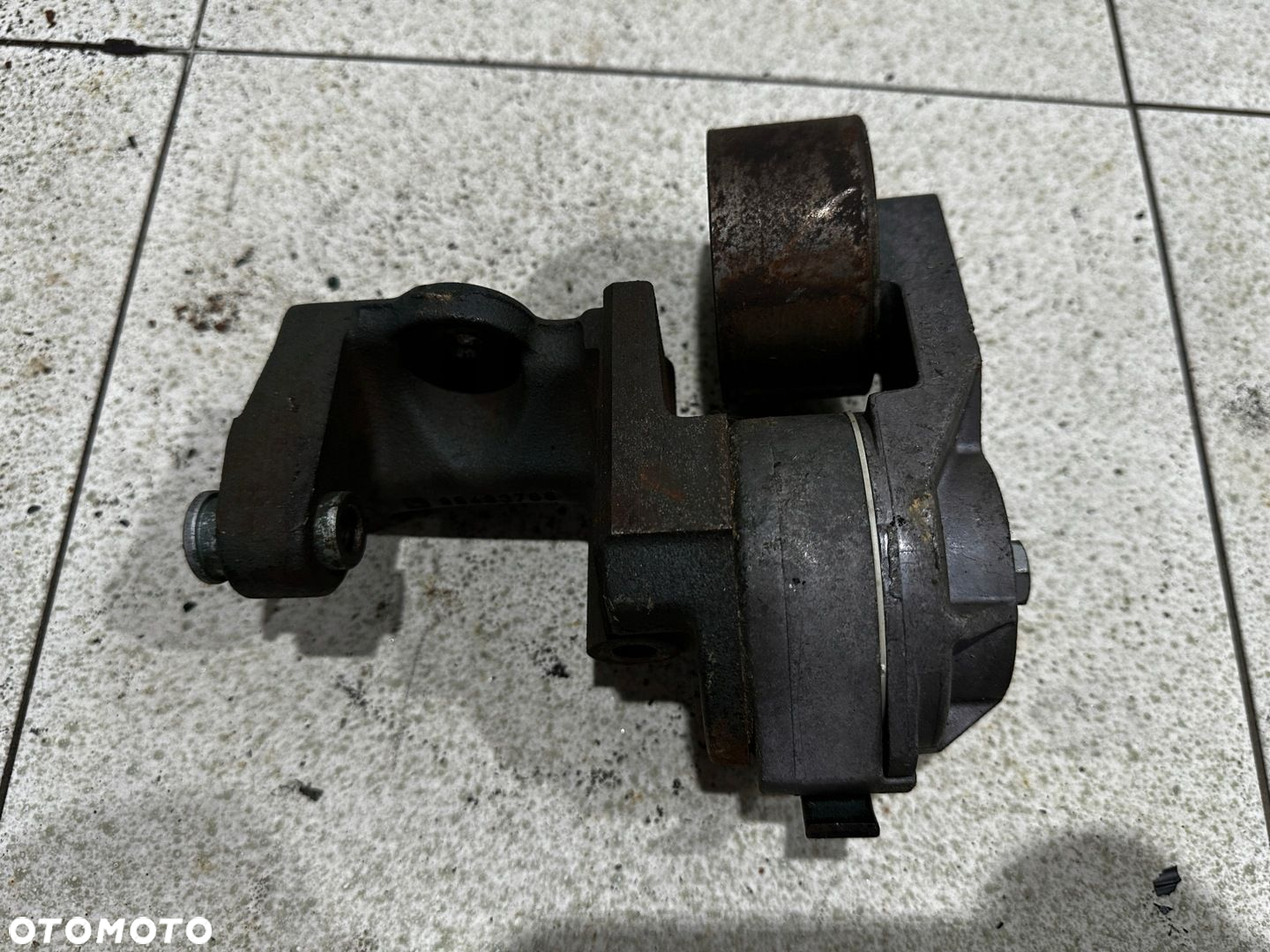 Rolka Napinacz Paska Klinowego Iveco Stralis Cursor 8 504072744 99480766 - 2