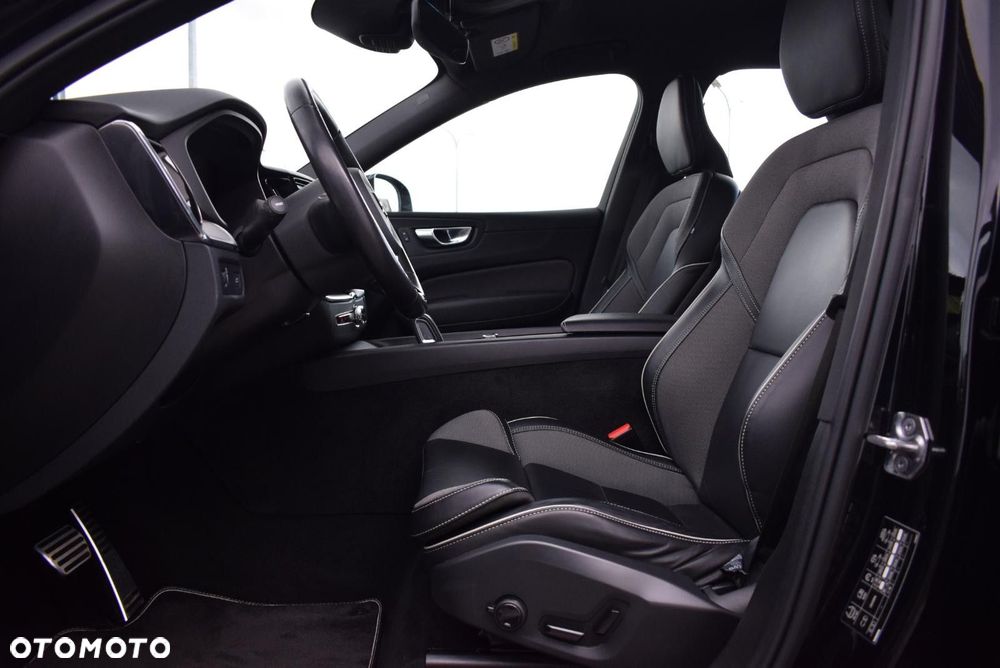 Volvo XC 60 - 21