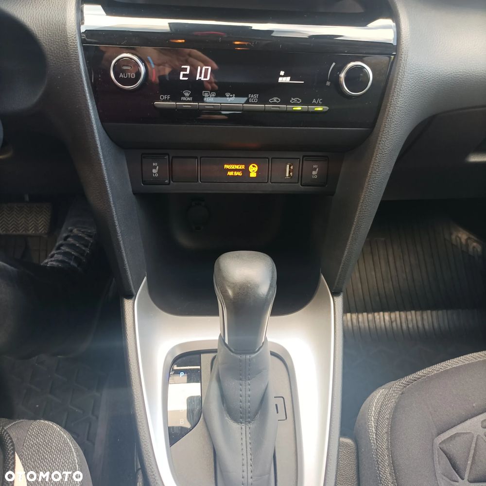 Toyota Yaris Cross - 15