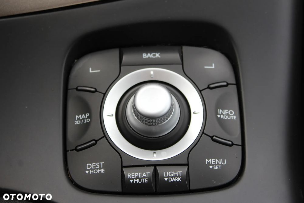 Renault Scenic Energy TCe 115 S&S Xmod Bose Edition - 29