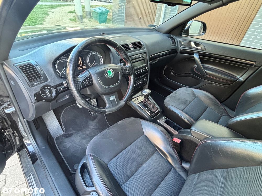 Skoda Octavia 2.0 TFSI RS DSG - 14