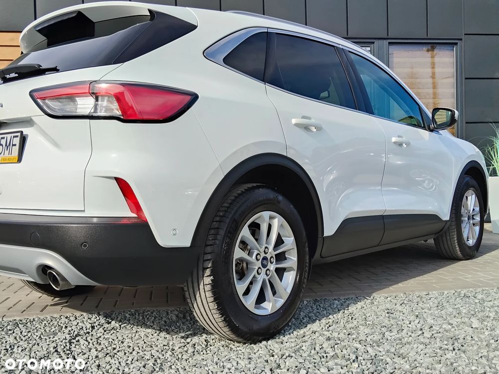Ford Kuga 2.0 EcoBlue 4x4 TITANIUM - 40